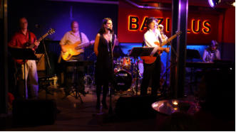 Im Bazillus Zrich mit Allan, Valerie, Marianna, Matti, Claude und Andreas